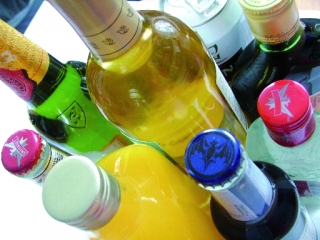 Alcolici, scatta il divieto 
di vendita agli under 18
