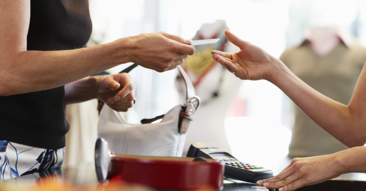 Consumi, i commercianti intravedono il ritorno alla crescita