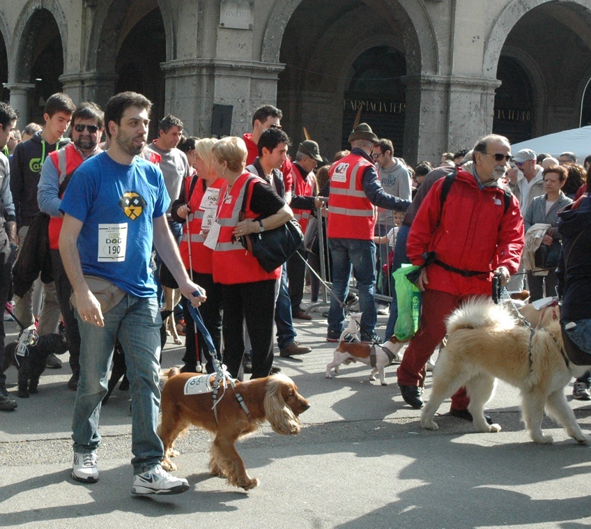 La “Corri Dog” arriva a Bergamo