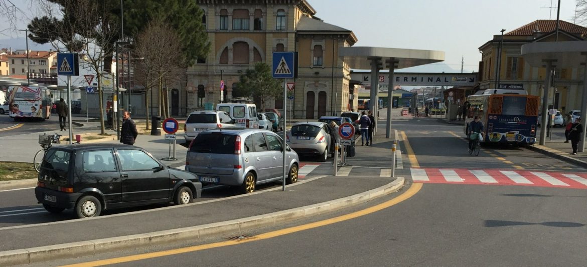 Degrado alla stazione, a Bergamo non servono le zuffe politiche
