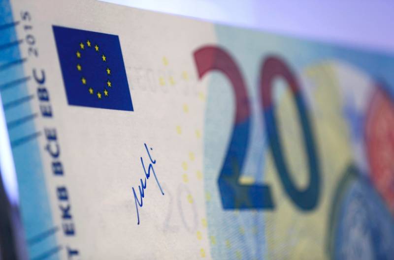 In circolazione la nuova banconota da 20 euro