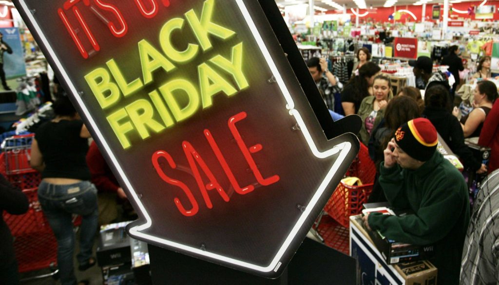 Black Friday, consumi in calo, ulteriore stretta per i negozi tradizionali
