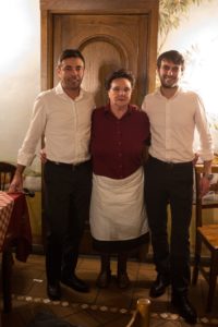 Andrea e Marco Cornoldi con la zia Alessandra Offredi