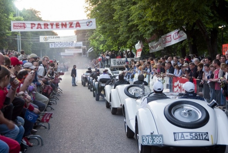 La “Mille Miglia” torna a Bergamo. Appuntamento il 22 maggio