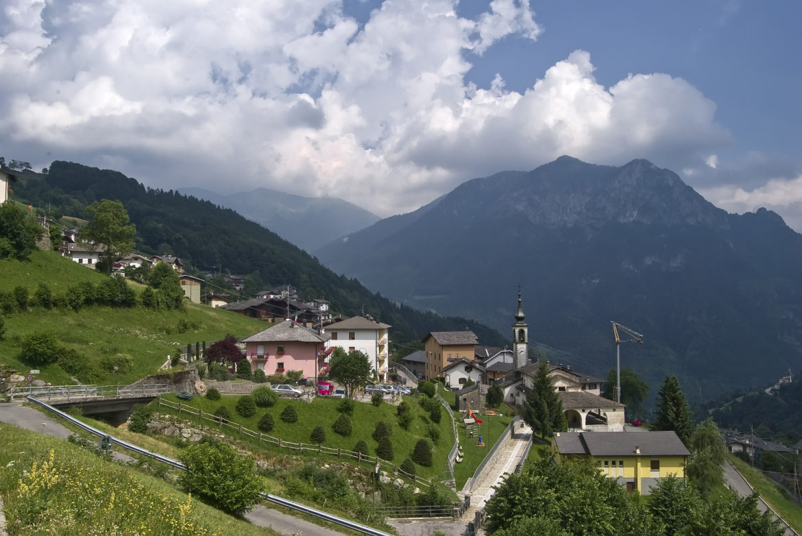 Una montagna di botteghe, salvaguardia e attrattore per piccoli borghi e frazioni