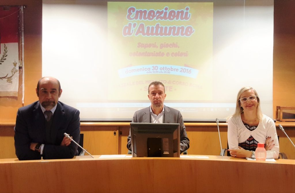 La presentazione della manifestazione: da sinistra Gabriele Cortesi, Cristian Vezzoli, Paola Raimondi