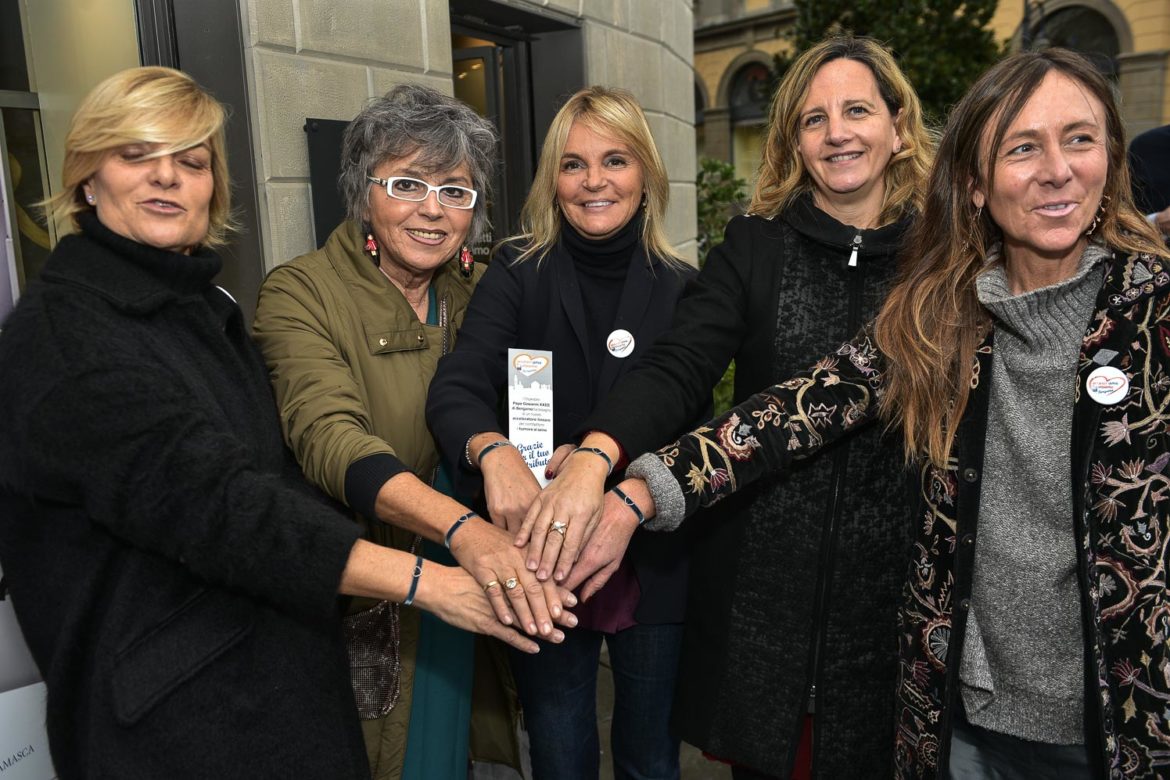 Un braccialetto solidale per sostenere l’Ospedale di Bergamo