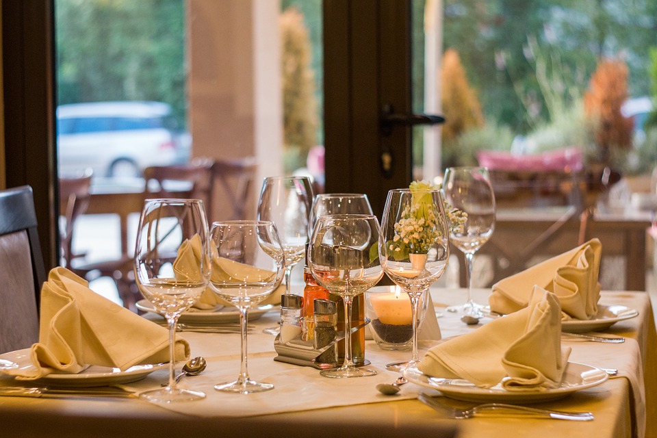 Pranzo di ferragosto, bergamaschi indecisi e i ristoratori restano in attesa