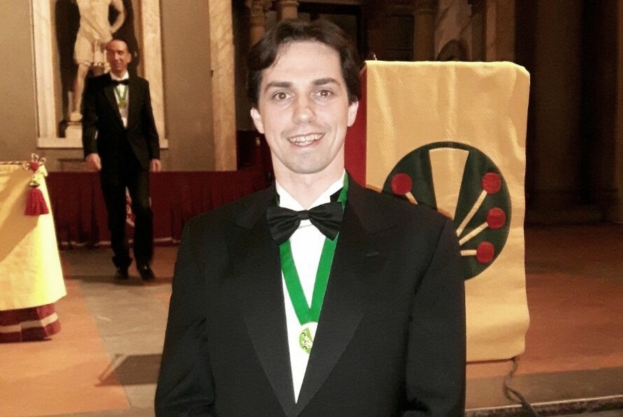 “Cavaliere dello Champagne”, i francesi premiano il sommelier Oscar Mazzoleni