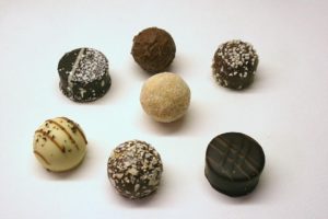 chocolates-1142_960_720