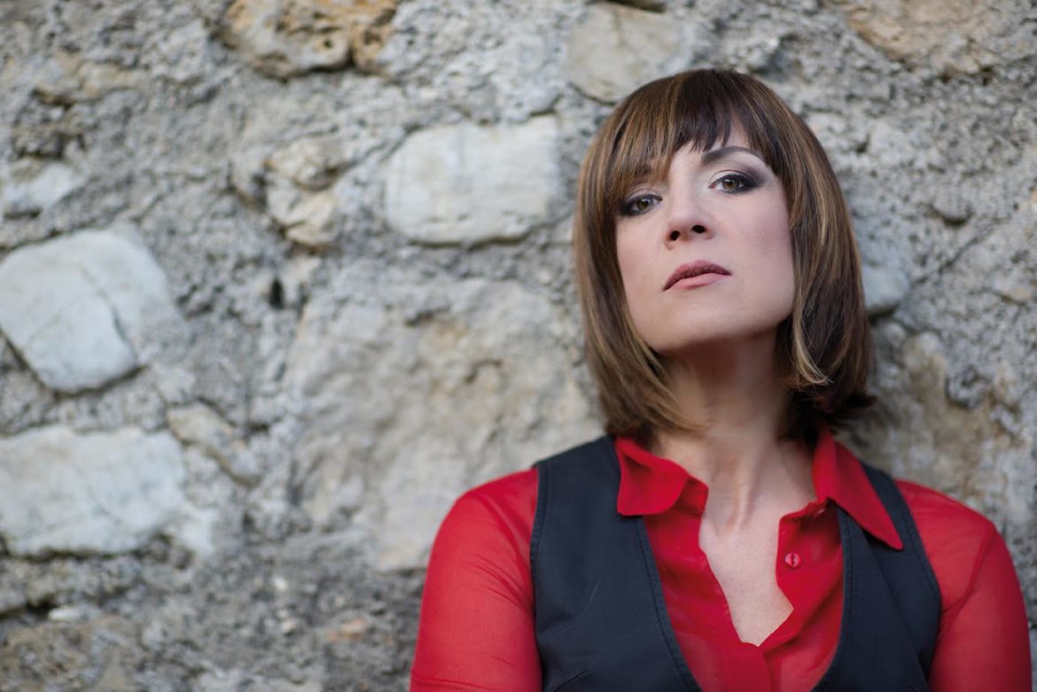 Cristina Donà: “Il miele è un cibo estremo’