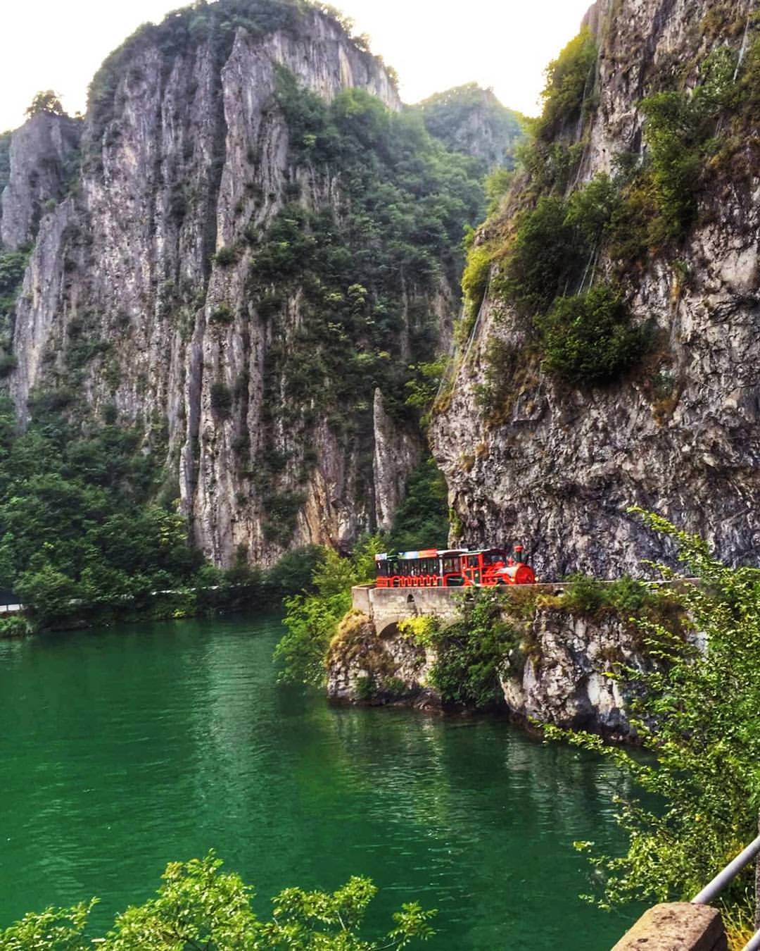 Domenica sul lago ritorna ‘A Strapiombo sul blu’