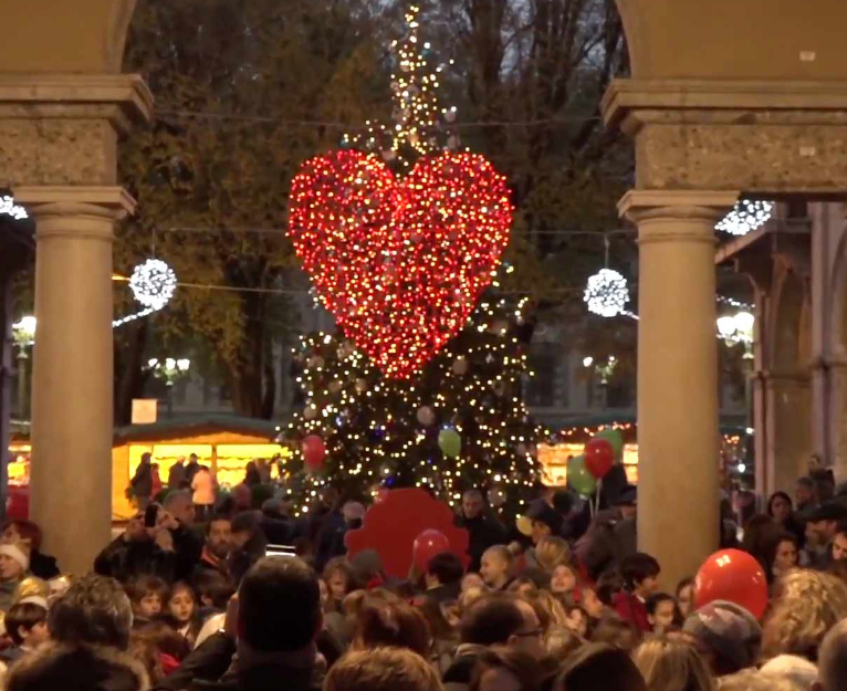 Bergamo, “A Natale siamo vicini”: le iniziative insieme ai commercianti