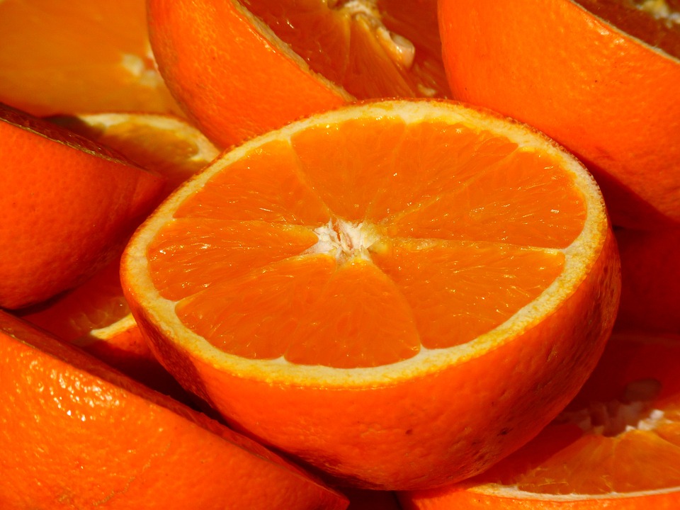 Una campagna valorizza le arance italiane