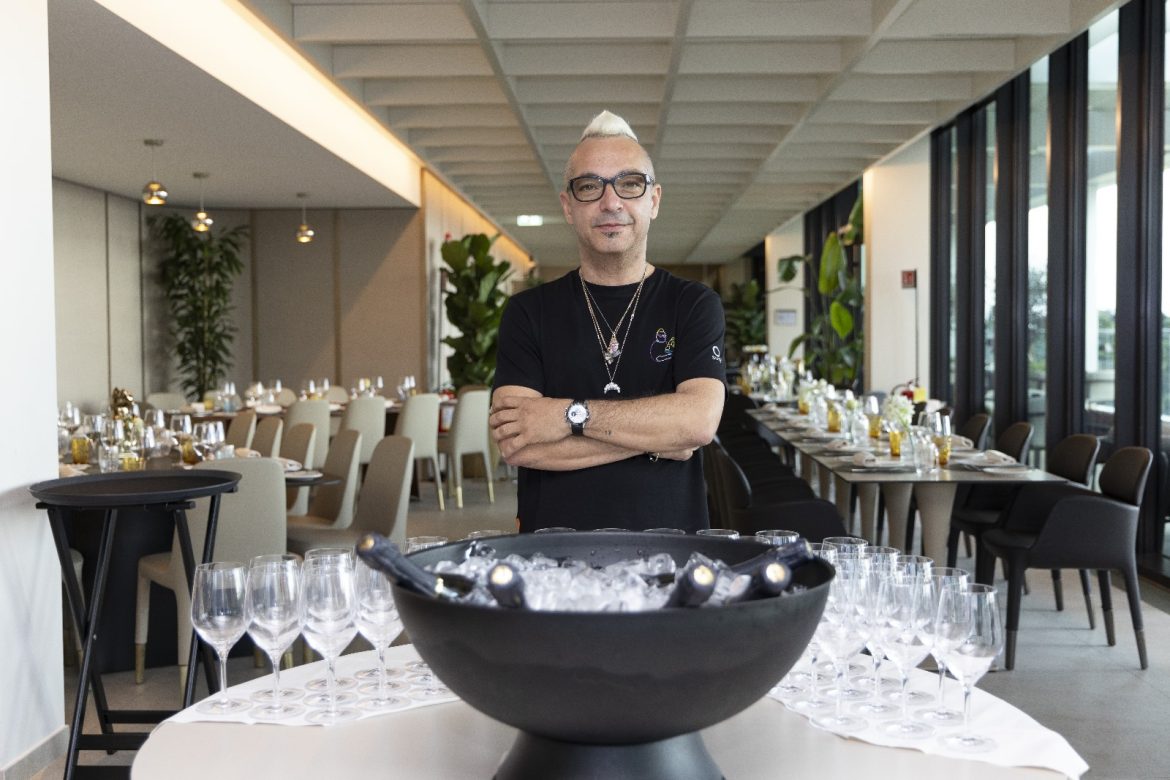 Barawards 2025: «L’Angolo con Vista» finalista in due categorieIl ristorante sul rooftop di ChorusLife in lizza per bar e ristorante dell'anno, nella top 30 nazionale