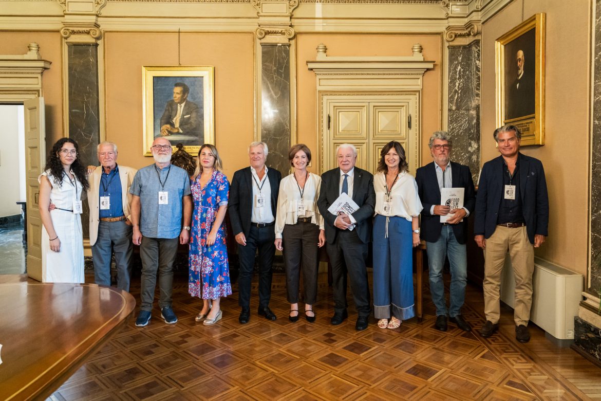 Food film fest, al via la 13esima edizione dal 19 al 22 agostoConfcommercio Bergamo partecipa all'iniziativa con degustazioni dei gastronomi e gelatieri e punta i riflettori sulle Storie di commercio e passioni